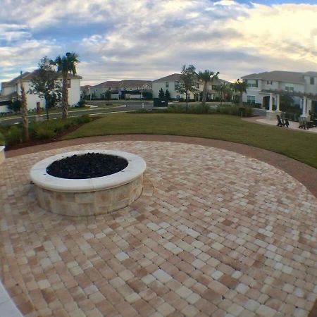 Four Bedrooms Home With Pool 3079 키시미 외부 사진